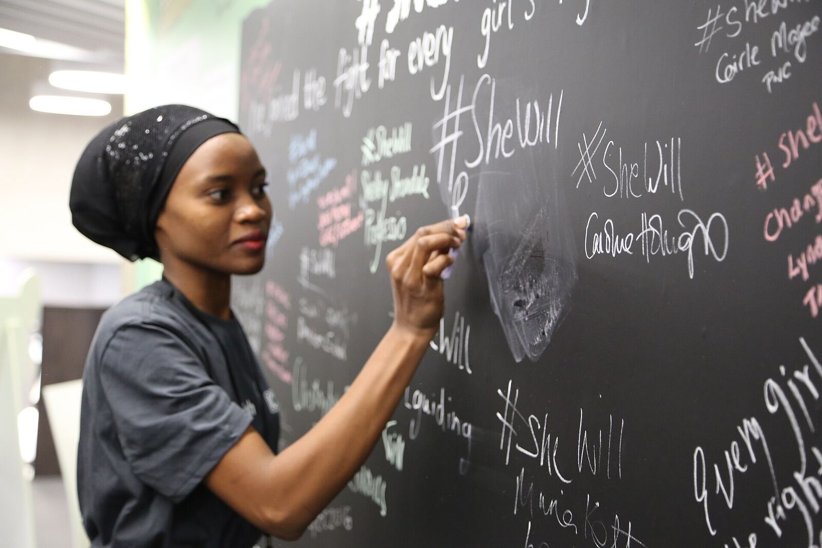 The UK government is joining forces with Global Citizen + CHIME FOR CHANGE to bring global attention to the issue of girls’ education. On 7 July, we will host the Girls’ Education Forum bringing together governments, private sector stakeholders, civil society partners and education champions to drive the implementation of Global Goal 4 to achieve universal, quality education. Attendees will also include returned volunteers and representatives fromVoluntary Services Overseas, a leading international development organisation funded by the UK government as part of International Citizen Service. The benefits of educating girls are overwhelming, yet 63 million girls remain out of school. What’s more, many of those in school are not getting the quality education they deserve and are dropping out. New commitments will be secured which will contribute to improving girls’ learning; ensuring that even the poorest and most marginalised girls have the opportunity to learn; and helping girls get a secondary education. The UK has helped 11 million children get an education in the last 5 years, training 177,000 teachers, building classrooms and ensuring the poorest girls and boys have school bursaries and textbooks. This work will continue with a commitment to help 11 million girls and boys gain an education by 2020. Picture: David McClenaghan/VSO